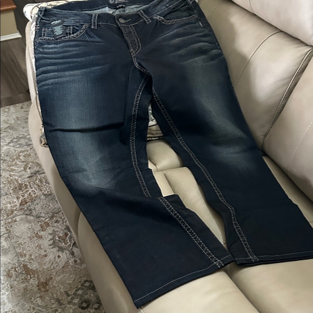 Silver Jeans Dark Indigo  Jeans with Contrast Stitching - Picture 6 of 8